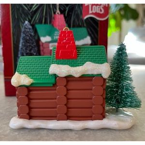 New home dated 1998. Carlton cards the original Lincoln logs. New in box